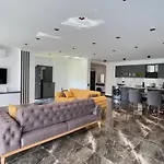Akbel 1 Bedroom With Private Pool Διαμέρισμα *